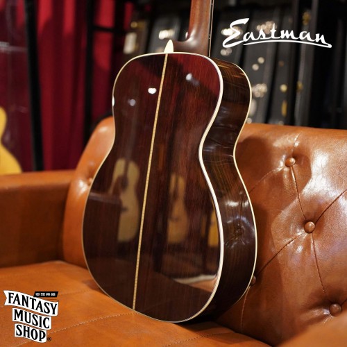 Eastman E20OM-TC 全單板民謠吉他 | 烘烤面板