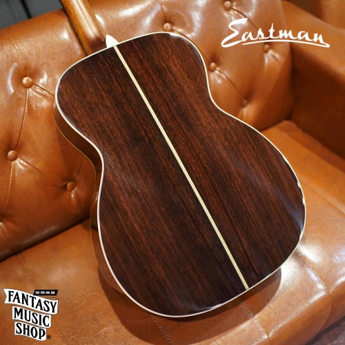 Eastman E20OM-TC 全單板民謠吉他 | 烘烤面板