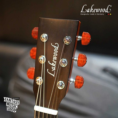 Lakewood M32C 紅木+珍珠母貝 拼接雙層星星鑲貝 客製款 全單板手工吉他 Lakewood M32C 紅木+珍珠母貝 拼接雙層星星鑲貝 客製款 全單板手工吉他