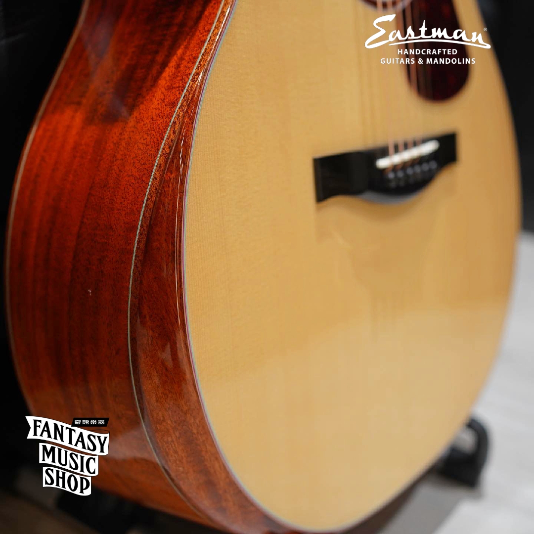 Eastman AC522CE